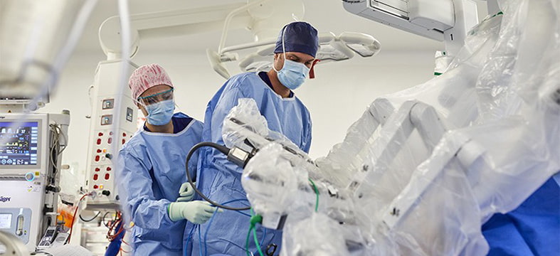 Малоинвазивная хирургия при раке прямой кишки