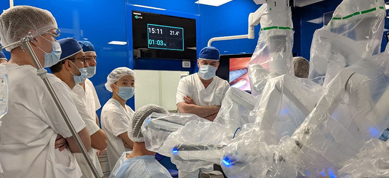 Оснащение роботами da Vinci Xi клиник в Краснодаре и Санкт-Петербурге