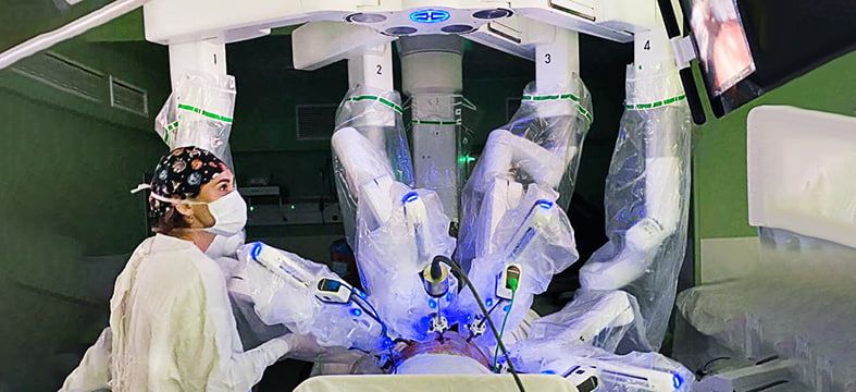 В КДЦ "Здоровье" выполнена первая операция на da Vinci Xi