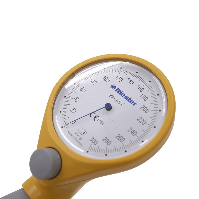 1522 Тонометр ri-san шафрановый со стандартной манжетой