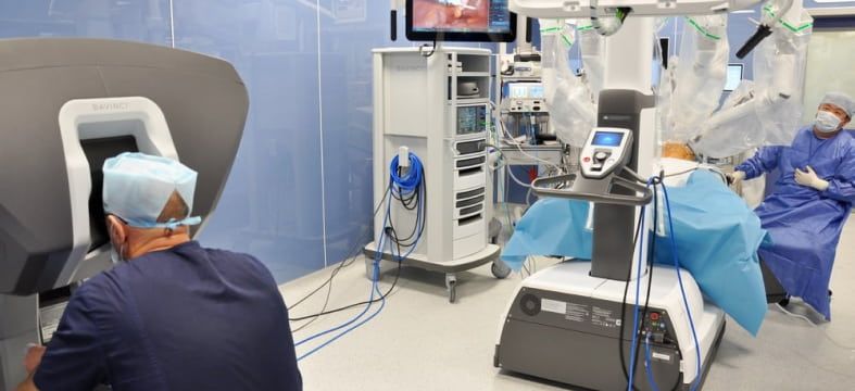 Старт роботической программы в ФГБУ "НМИЦ онкологии" Минздрава России (Ростов)