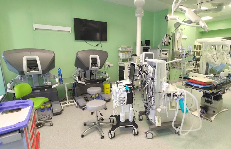 A unique case for Russia: 5 one-stage da Vinci surgeries in Botkin Moscow Medical and Clinical Center.